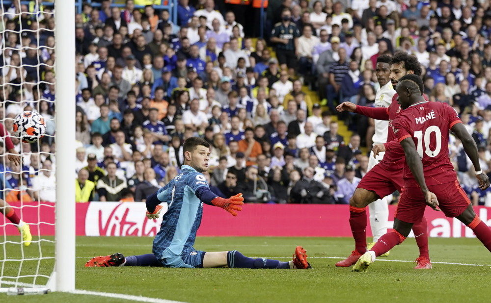 九游会- 利兹联疯狂进攻足球，单场狂轰五球震撼联赛  