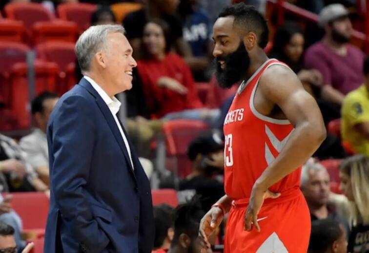 j9九游会官网- 勇士老板承诺亿元续约，克莱汤普森留队在即  